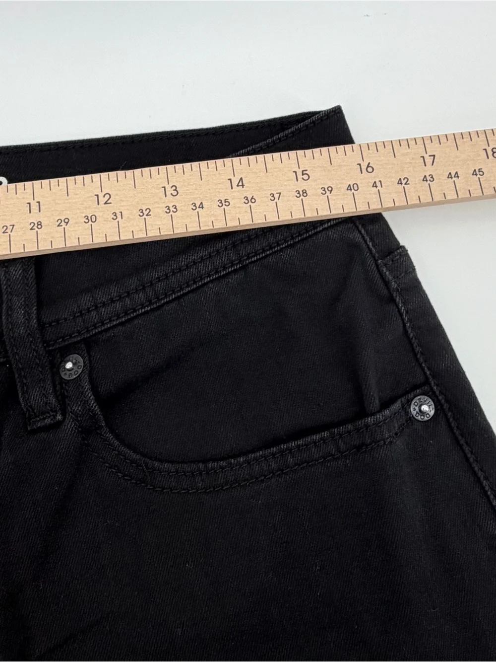 NEW DEVIL-DOG Dungarees Men Black Stretch Jeans 30x32 DD5093
